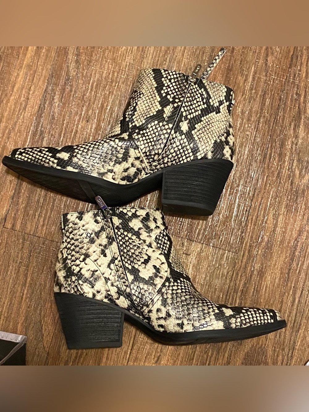 Circus By Sam Edelman Womens Size 8 Whistler Snakeprint Ankle Boots Booties Zip